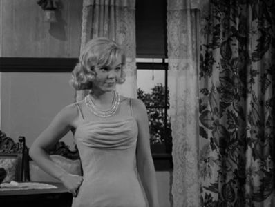 Jenny Maxwell in The Joey Bishop Show: The Big Date (1962)