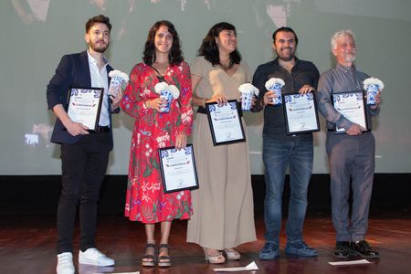 Claudia García Covarrubias, Camila Selser, Francisco de la Reguera, and Víctor Weinstock in El Ídolo (2018)