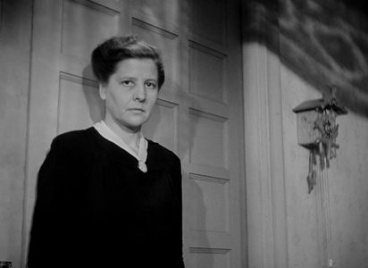 Dagny Lind in Crisis (1946)