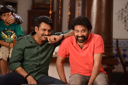 Pawan Kalyan and Siva Balaji in Katamarayudu (2017)