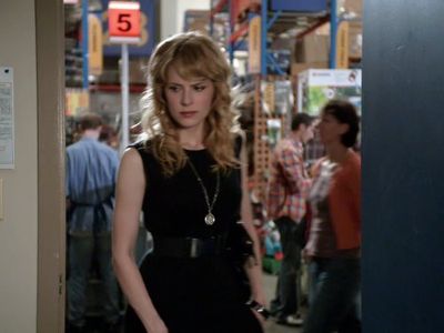 Jenny Wade in Reaper (2007)