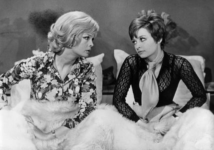 Raffaella Carrà and Teri Tordai in The Viking Who Became a Bigamist (1969)