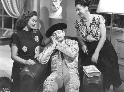 José Cibrián, Mapy Cortés, and Conchita Gentil Arcos in No te cases con mi mujer (1947)