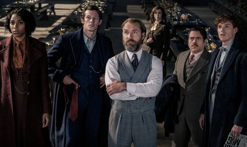 Jude Law, Dan Fogler, Eddie Redmayne, Jessica Williams, and Callum Turner in Fantastic Beasts: The Secrets of Dumbledore