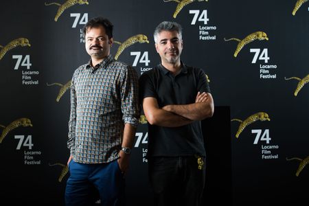 Samuel Barbosa and Rodrigo Areias in Around Rocha's Table (2021)