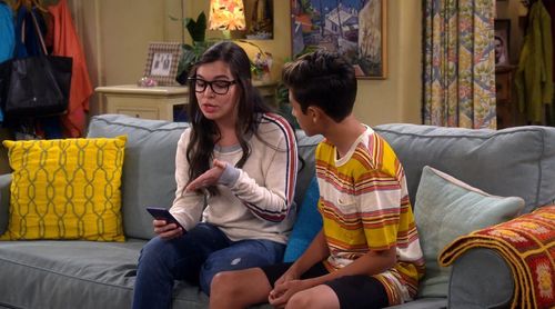 Isabella Gomez and Marcel Ruiz in One Day at a Time (2017)