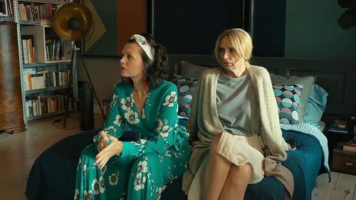 Ivana Chýlková and Lucie Zácková in Chlap na strídacku (2020)