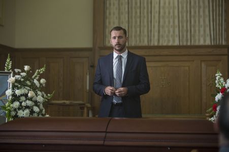 Barry Sloane in Six (2017)