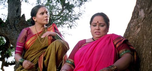 Nirmiti Sawant and Priya Berde in Chal Dhar Pakad (2010)