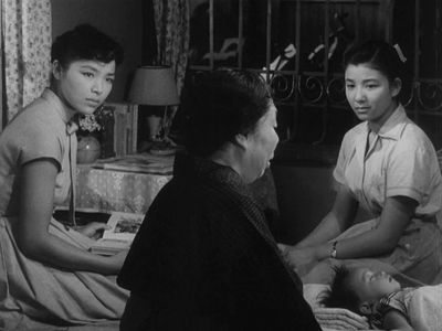 Kyôko Aoyama, Eiko Miyoshi, and Akemi Negishi in I Live in Fear (1955)