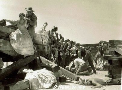 Marion Burns, Janet Chandler, George O'Brien, and Arthur Pierson in The Golden West (1932)