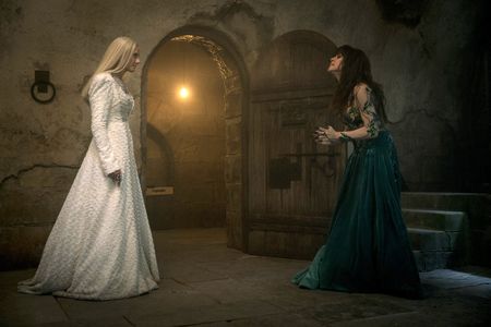 Joely Richardson and Ana Ularu in Emerald City (2016)