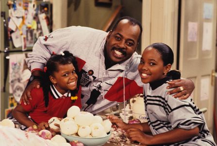 Reginald VelJohnson, Jaimee Foxworth, and Kellie Shanygne Williams in Family Matters (1989)