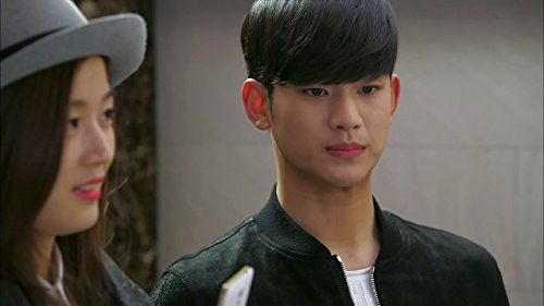 Jun Ji-hyun and Kim Soo-hyun in My Love from Another Star (2013)