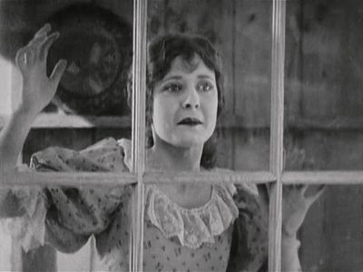 Priscilla Bonner in 3 Bad Men (1926)