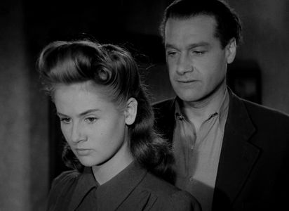 Allan Bohlin and Inga Landgré in Crisis (1946)