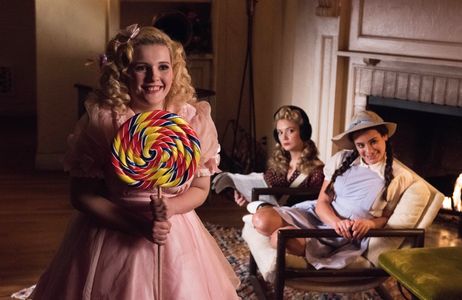 Lea Michele, Abigail Breslin, and Billie Lourd in Scream Queens (2015)