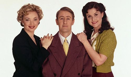 Emma Amos, Elizabeth Carling, and Nicholas Lyndhurst in Goodnight Sweetheart (1993)