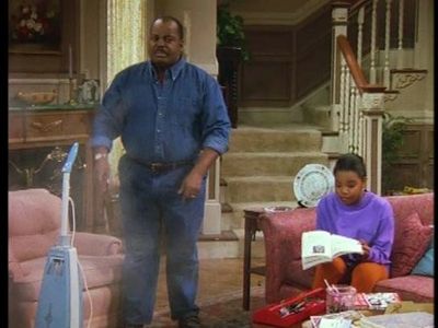 Reginald VelJohnson and Kellie Shanygne Williams in Family Matters (1989)