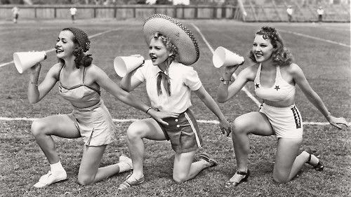 Toddy Peterson, Suzanne Ridgway, and June Travis in Mr. Doodle Kicks Off (1938)