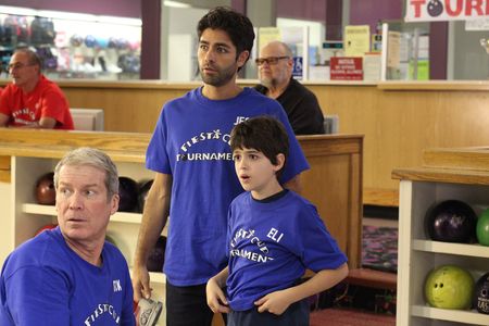 Adrian Grenier, Daniel Hugh Kelly, and Joshua Rush in Sex, Death and Bowling (2015)