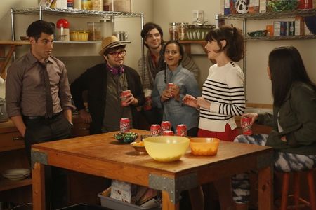 Zooey Deschanel, Max Greenfield, Jasmine Di Angelo, Charlie Saxton, Morgan Krantz, and Jinny Chung in New Girl (2011)