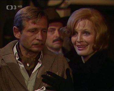 Jirí Kodet and Regina Rázlová in Rùzový Hubert (1985)