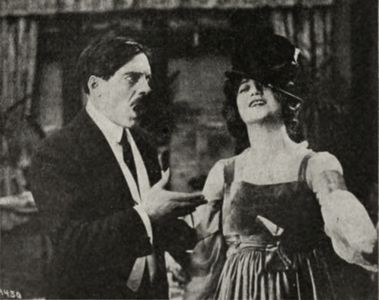 Max Linder and Martha Mansfield in Max Wants a Divorce (1917)