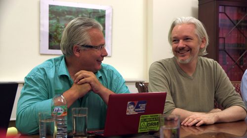 Baltasar Garzón and Julian Assange in Hacking Justice (2017)