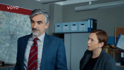 Martin Mysicka and Zuzana Stivínová in Guru: 1. díl (2022)