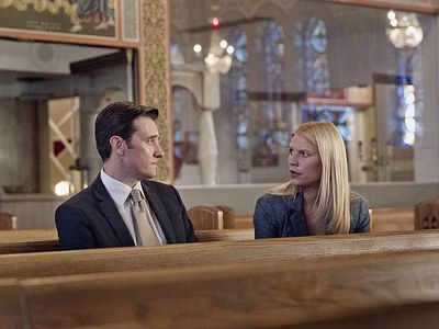 Claire Danes and Jason Butler in Homeland (2011)