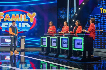 Dingdong Dantes, Maila Gumila, Sharmaine Suarez, Lovely Rivero, and Glenda Garcia in Family Feud Philippines (2022)