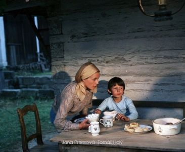 Tomás Holý and Jana Preissová in How to Get Dad Into Reform School (1978)