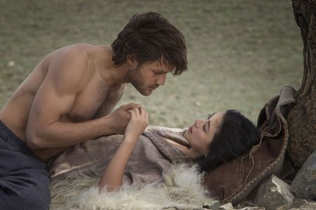 Lorenzo Richelmy and Zhu Zhu in Marco Polo (2014)