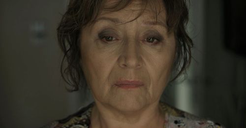 Emília Vásáryová in Eva Nová (2015)