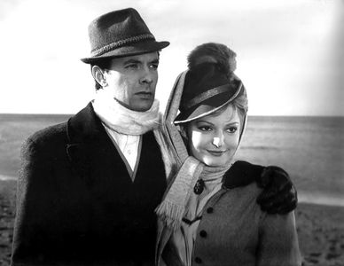 Guillermo Bredeston and Claudia Lapacó in Allá donde el viento brama (1963)