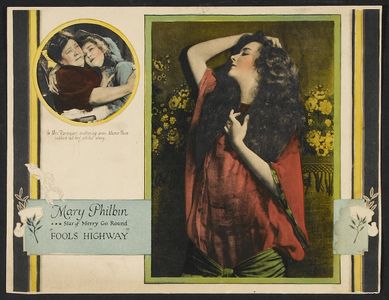 Mary Philbin and Kate Price in Fools Highway (1924)