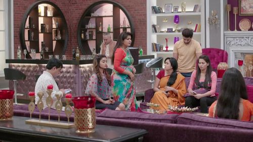 Karanvir Bohra, Swati Anand, Pyumori Mehta, and Adaa Khan in Naagin (2015)