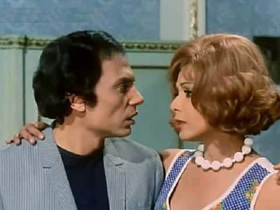 Adel Emam and Nahed Sharif in Al-Mohem El-Hob (1974)