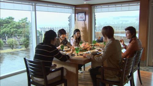 Kim So-eun, Kim Joon, Lee Min-Ho, Ku Hye-Sun, and Kim Bum in Boys Over Flowers (2009)