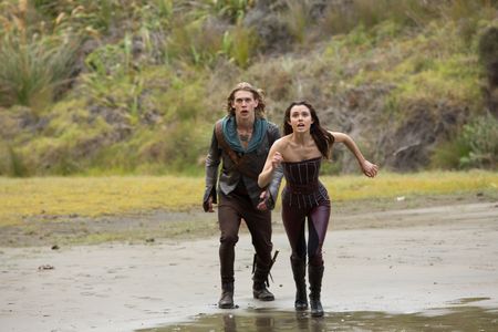 Austin Butler and Poppy Drayton in The Shannara Chronicles (2016)