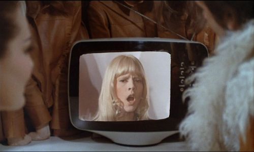 Sylvie Vartan in Les poneyttes (1968)