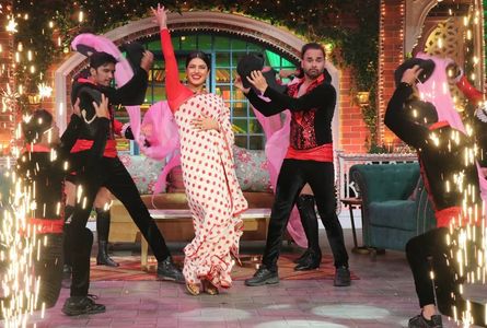 Priyanka Chopra Jonas in The Kapil Sharma Show: The Sky is Pink Today (2019)