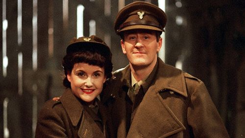 Elizabeth Carling and Nicholas Lyndhurst in Goodnight Sweetheart (1993)