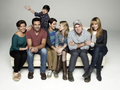 Mary McCormack, Mike O'Malley, Ricardo Chavira, Justina Machado, Fabrizio Guido, Ella Rae Peck, and Joseph Haro in Welco