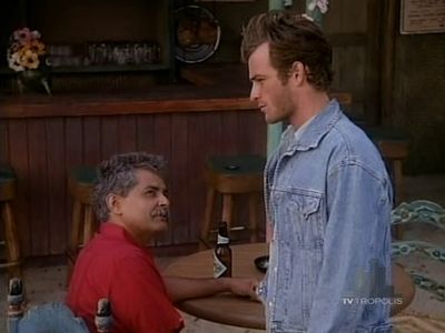 Still of Luke Perry and Vance Valencia in Beverly Hills 90210