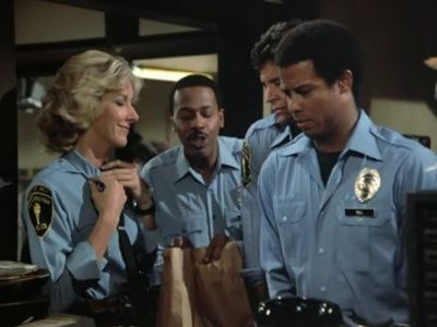 Ed Marinaro, Meshach Taylor, Betty Thomas, and Michael Warren in Hill Street Blues (1981)