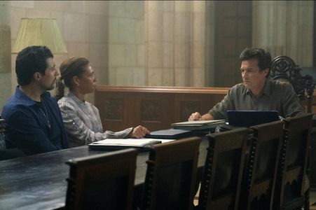 Jason Bateman and Rodrigo Rojas in Ozark (2017)