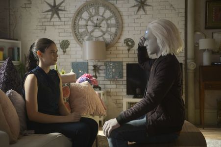 Jesse Rath and Nicole Maines in Supergirl (2015)