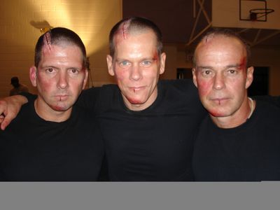 Steve Ritzi, Kevin Bacon & Lex Geddings on the set of Death Sentence.